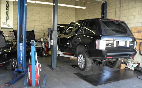 Land Rover Service Bay